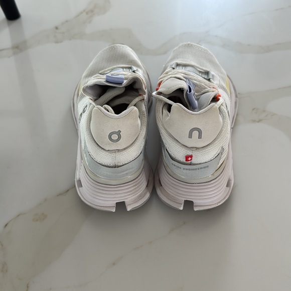 On Women's Cloudnova Sneakers - Picture 5 of 9